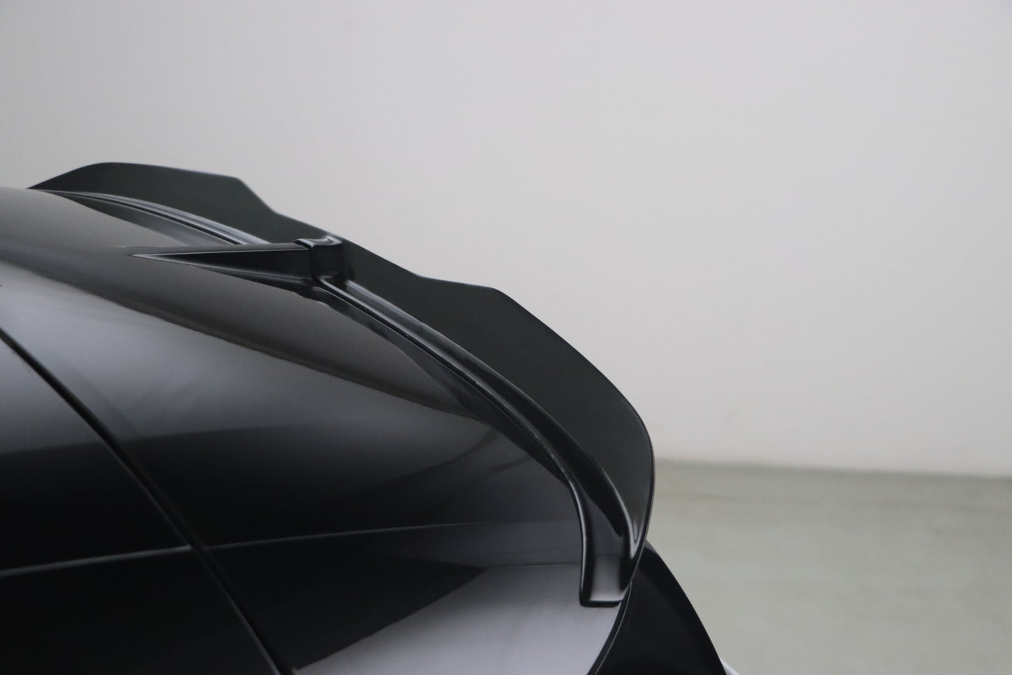 Spoiler Cap OPEL Astra L 2020+